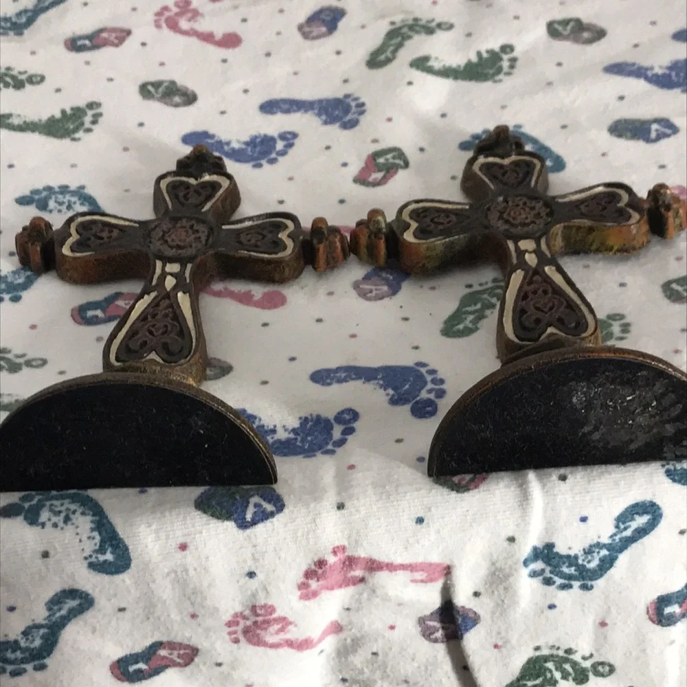 Cast iron Cross Book Stops - Picture 9 of 11